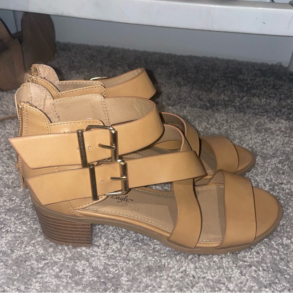AE sandals